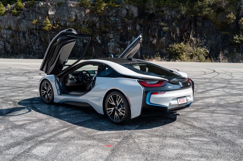 2015 BMW i8 photo 3
